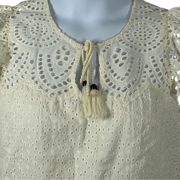 Jennifer & Grace NWT Antique White Eyelet Boho Flutter Sleeve Blouse Small - Picture 3 of 15